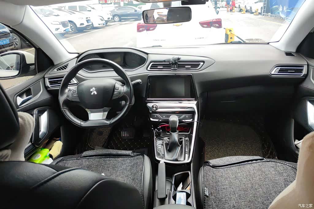 Peugeot 308, 2017 12