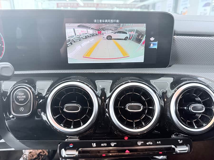 Mercedes-Benz A-Class 2022, фото 7