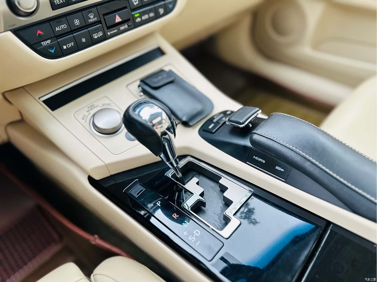Lexus ES, 2014 13