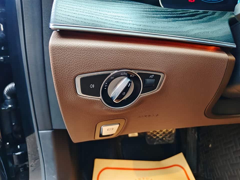 Mercedes-Benz E-class Mercedes-Benz E-class