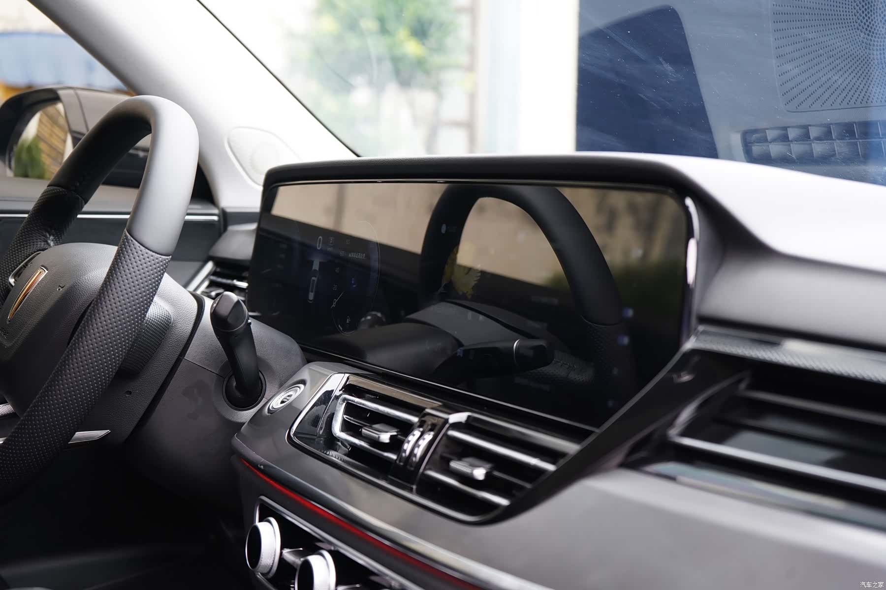 Hongqi HS5, 2024 15