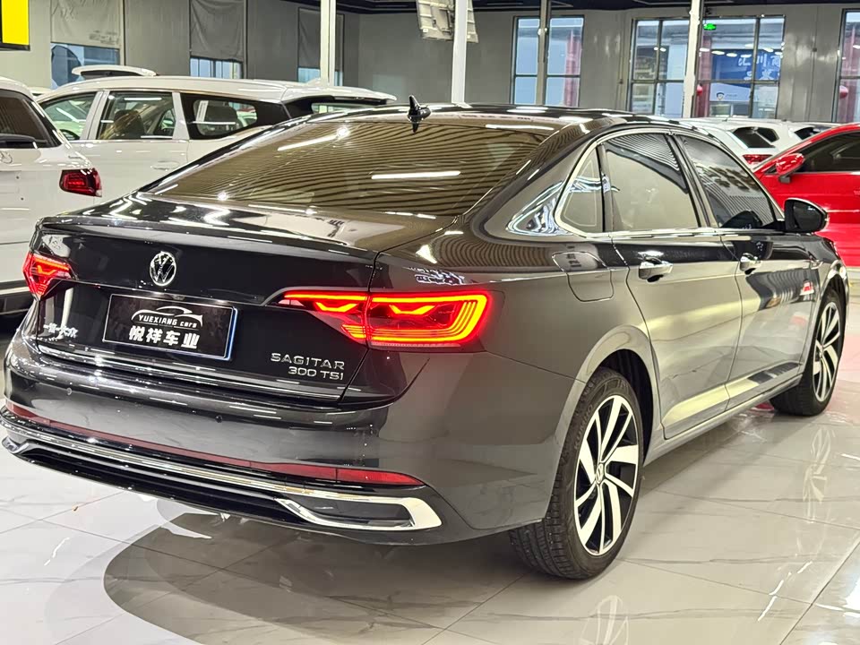 Volkswagen Sagitar