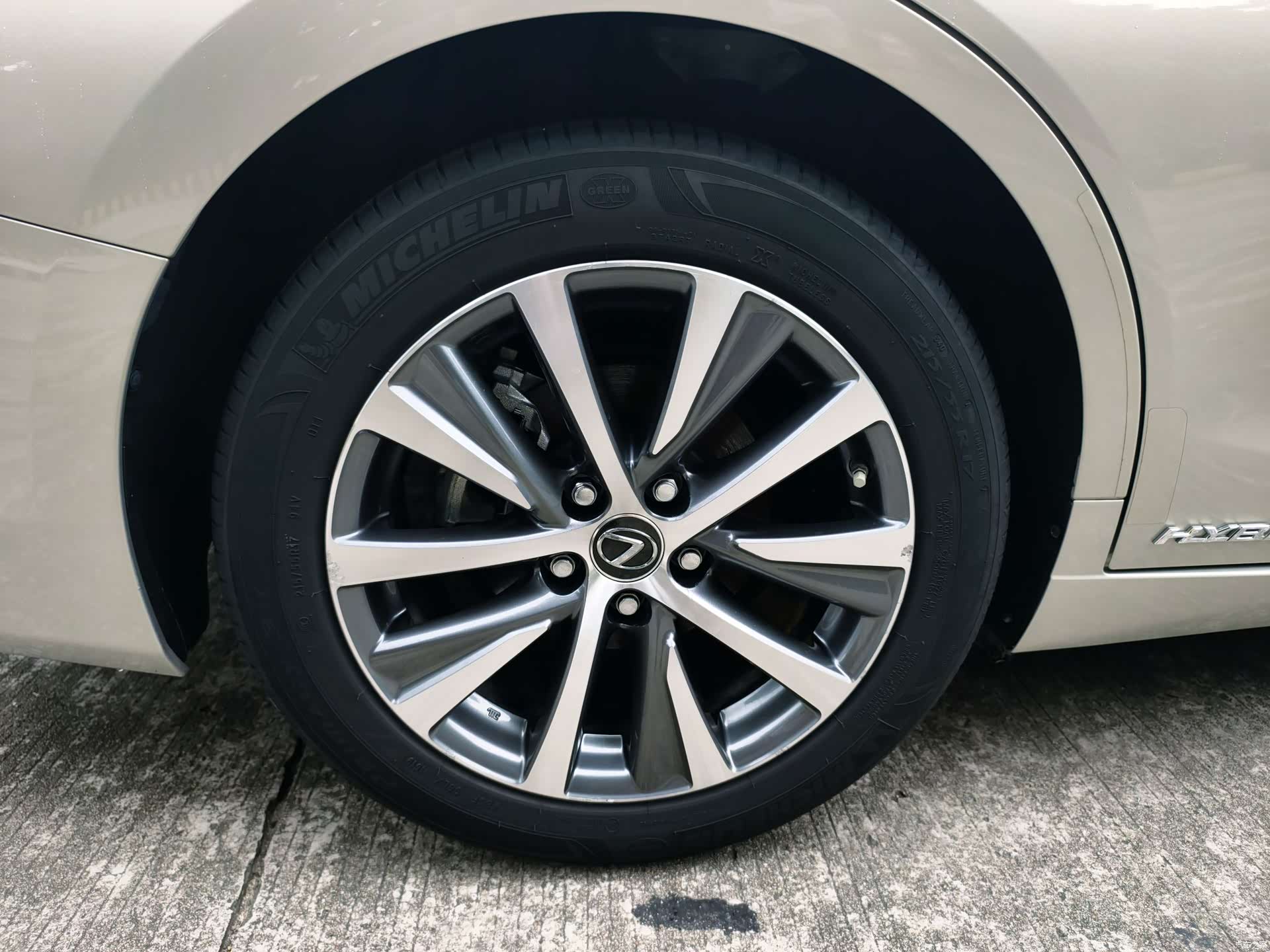 Lexus ES, 2019 26