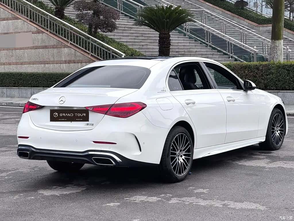 Mercedes-Benz C-Class, 2024 2