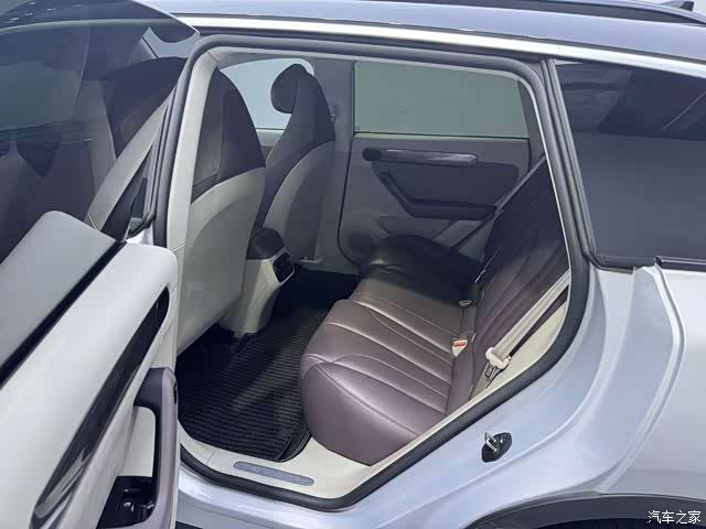 Leapmotor C11, 2022 12