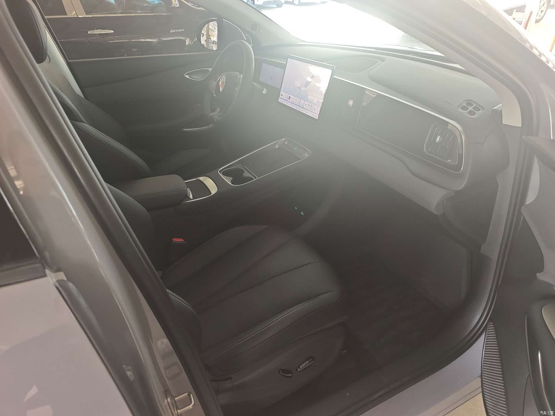 BYD HiAce, 2026 7