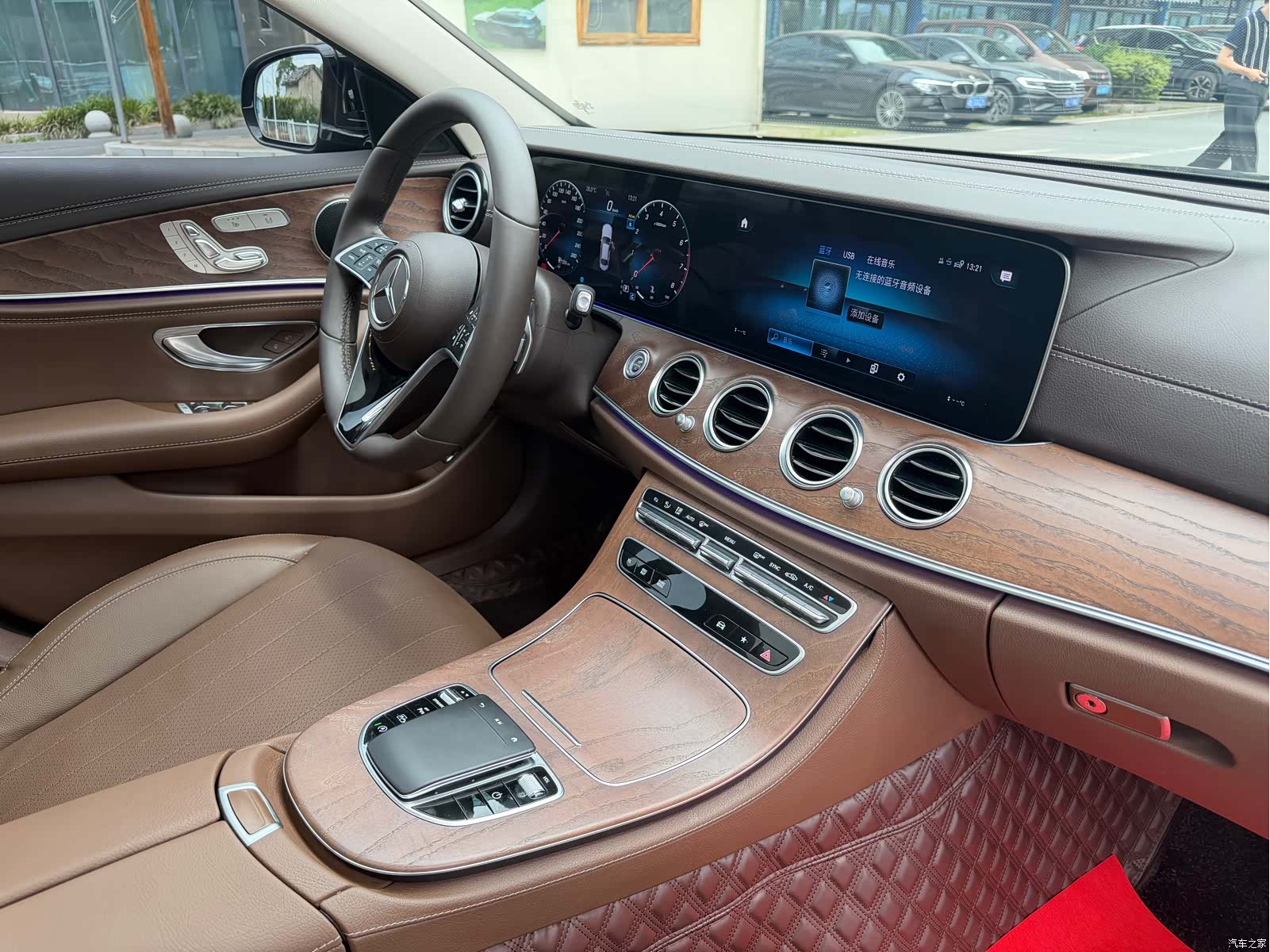 Mercedes-Benz E-Class, 2023 10