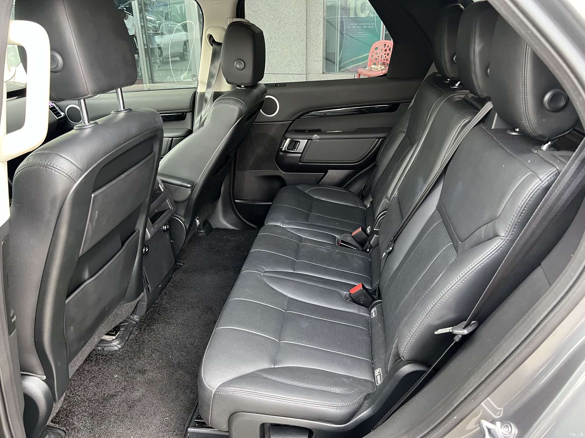 Land Rover Discovery, 2018 4