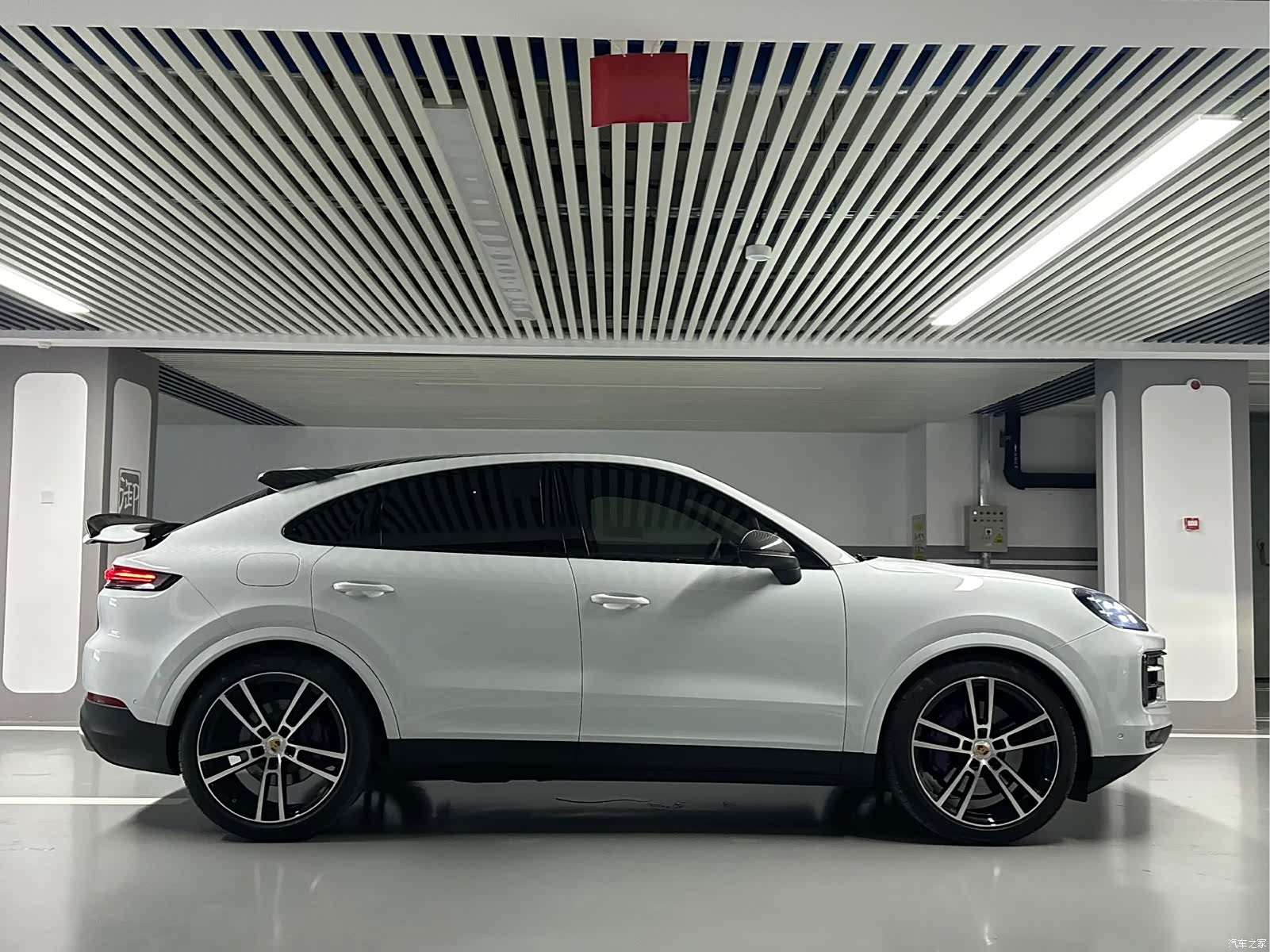 Porsche Cayenne, 2025 25
