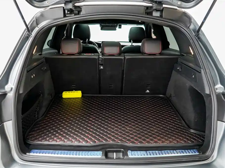 Mercedes-Benz GLC AMG