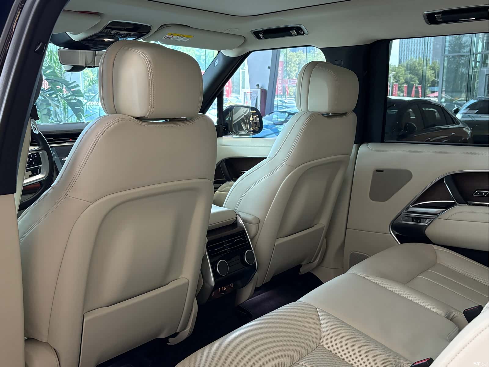 Land Rover Range Rover, 2023 17