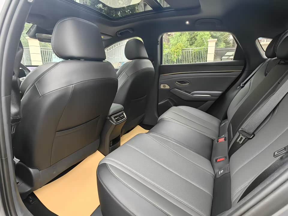 BYD Qin L