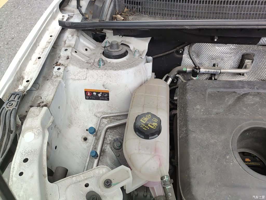 Geely X6, 2023 22