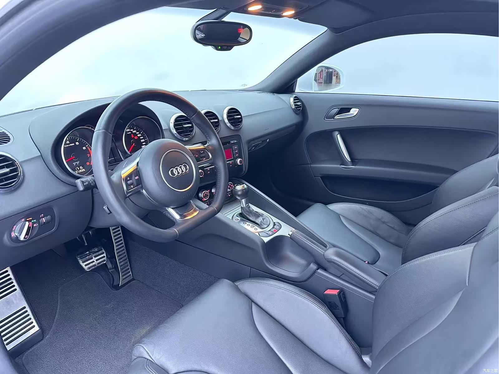 Audi TT, 2012 все фото