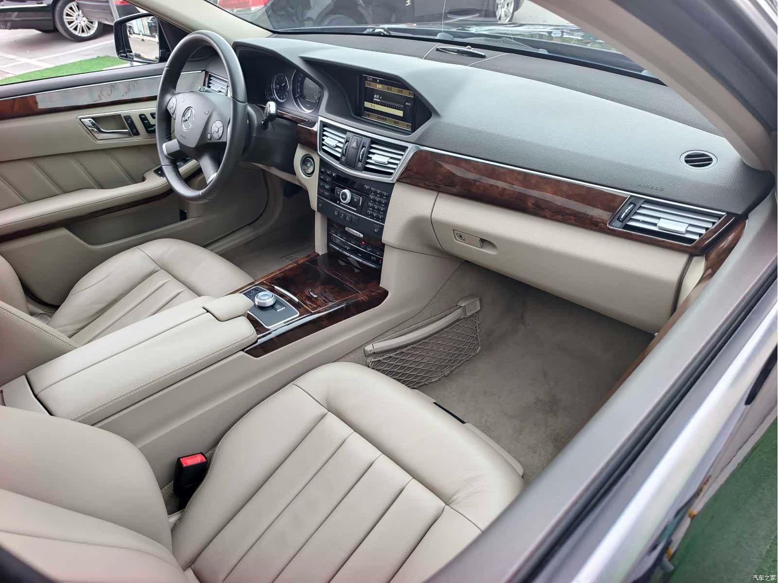 Mercedes-Benz E-Class, 2011 17