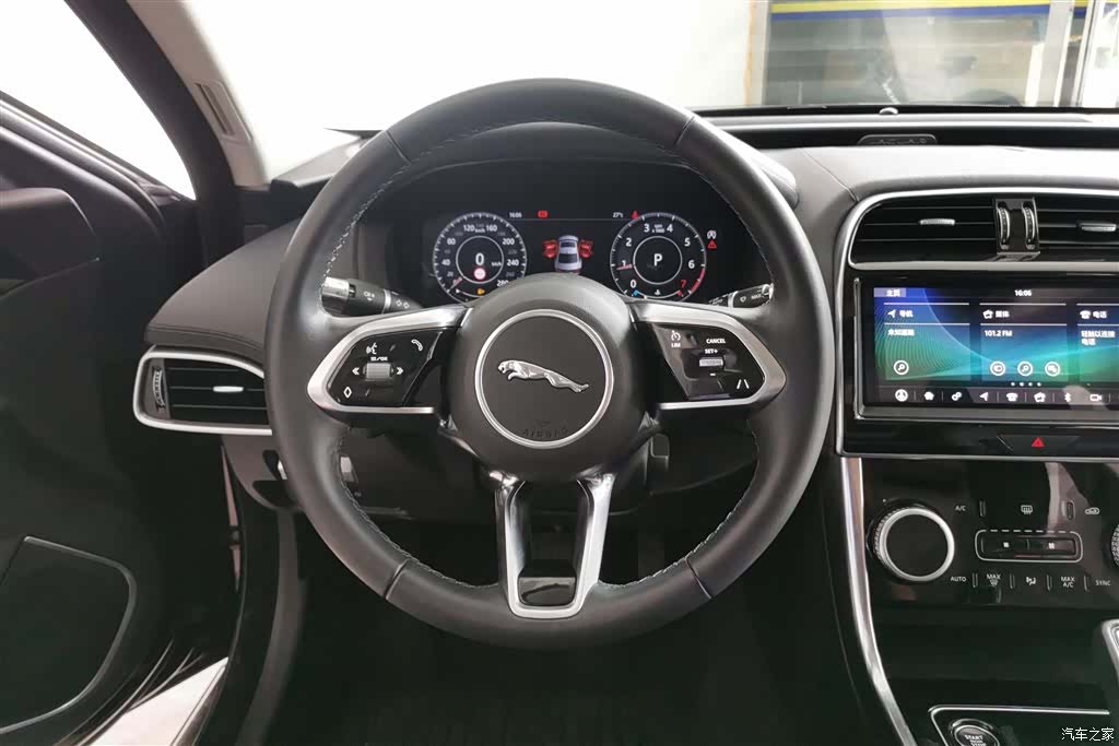 Land Rover XEL, 2021 15
