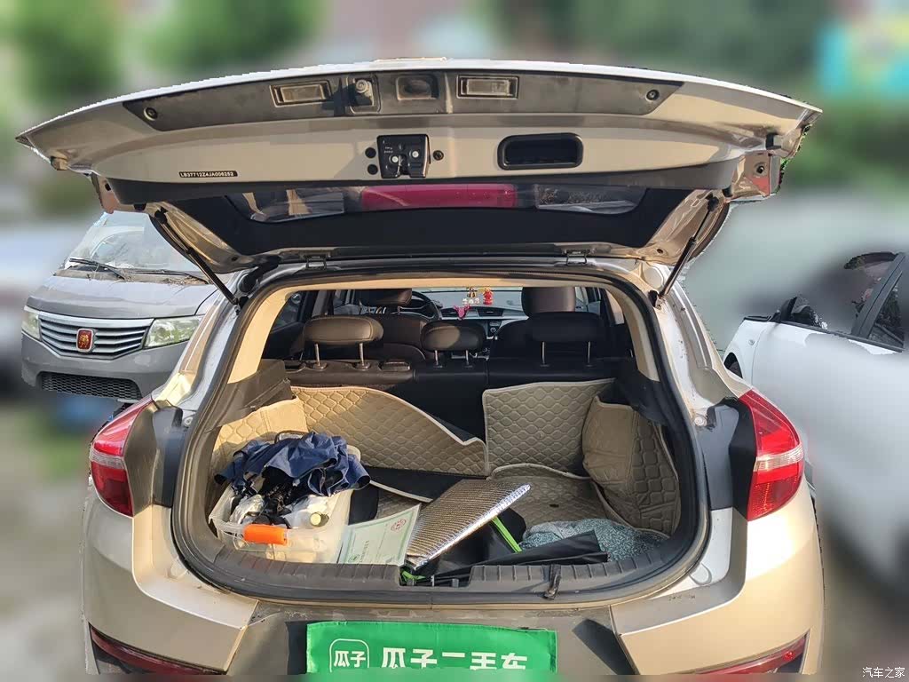 Geely Emgrand, 2018 15
