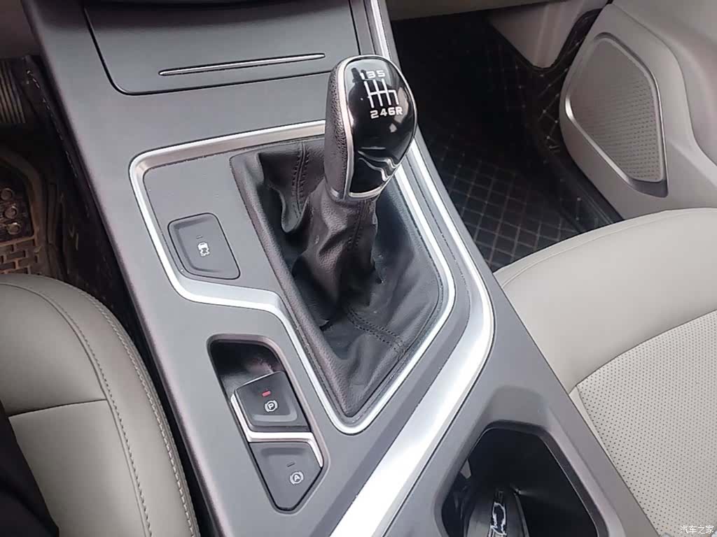 Geely Jiaji, 2021 14