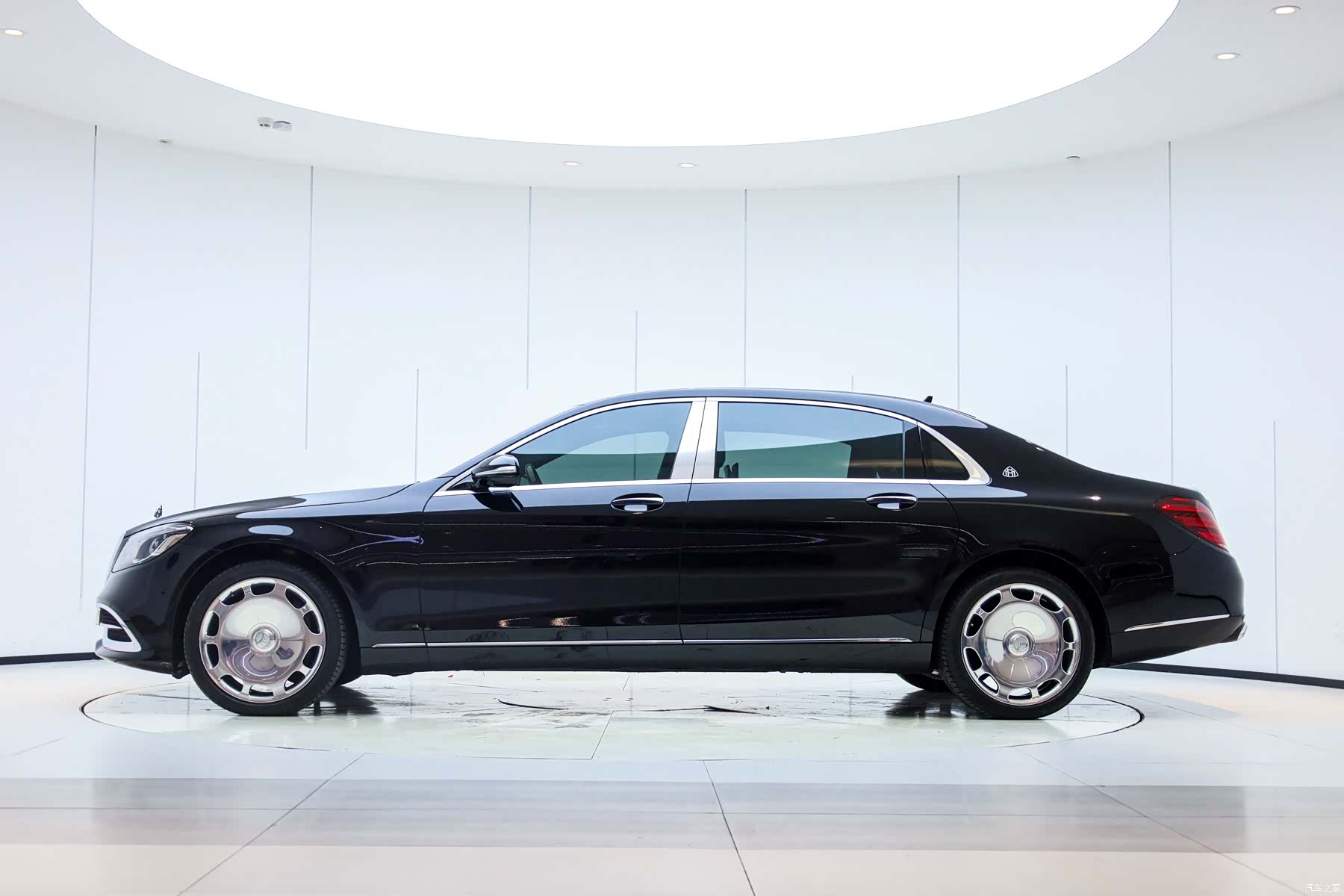 Maybach S-Class, 2019 все фото