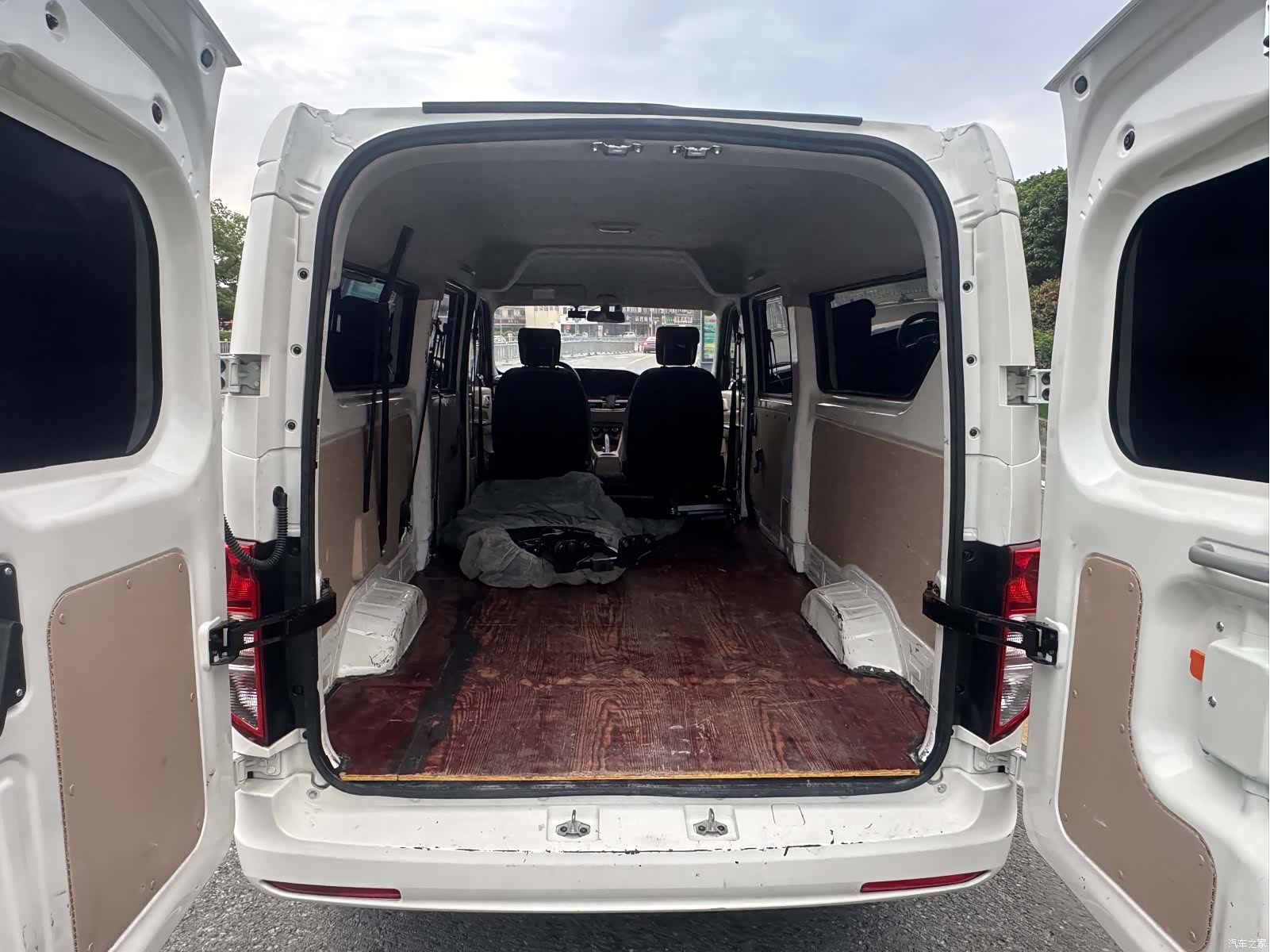 Changan V5, 2025 14