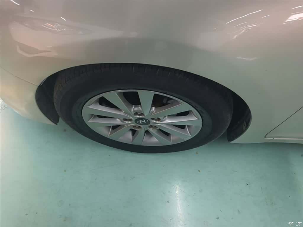 Hyundai GLS, 2016 23