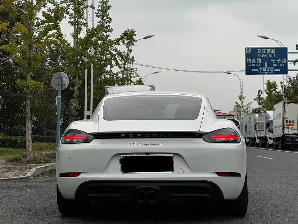 Porsche 718
