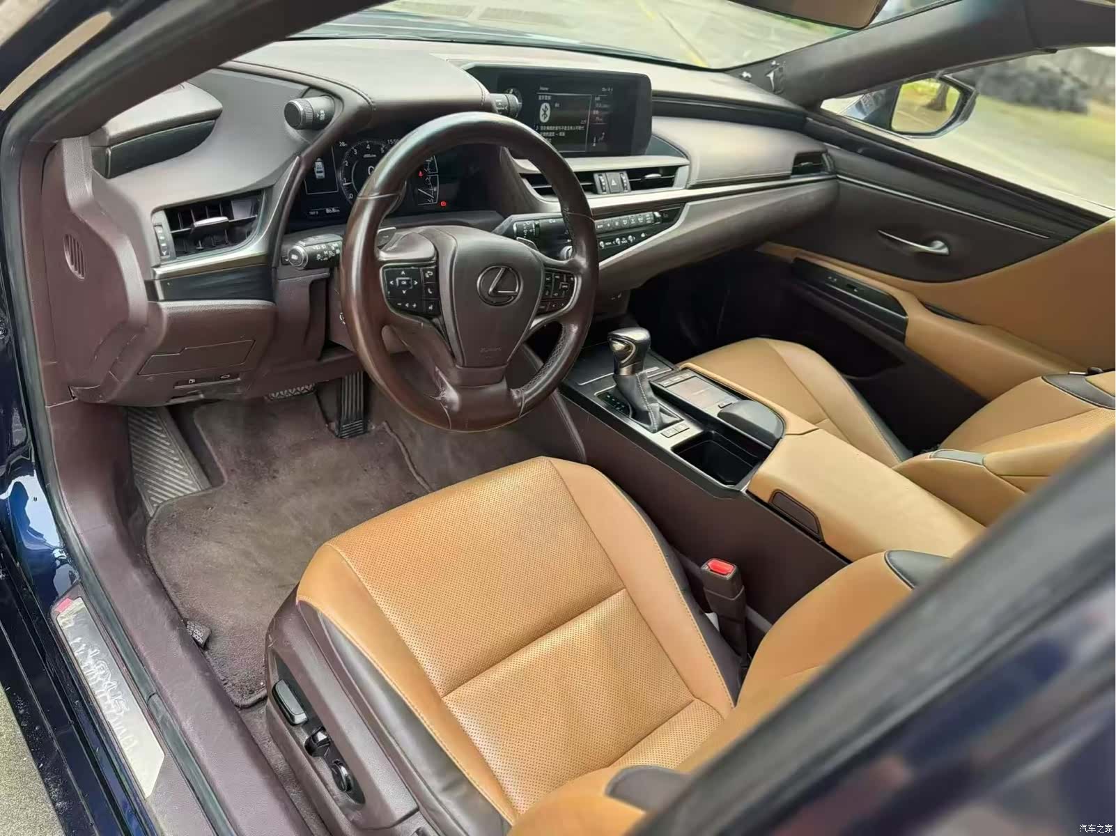 Lexus ES, 2021 6