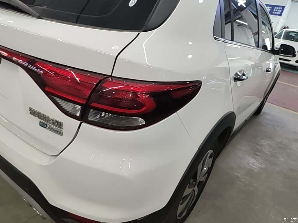Kia KX, 2018 8