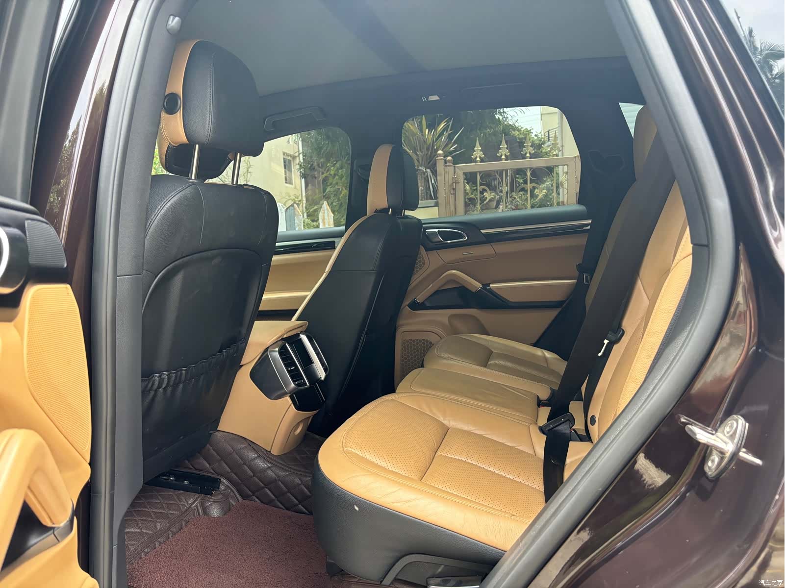 Porsche Cayenne, 2015 7
