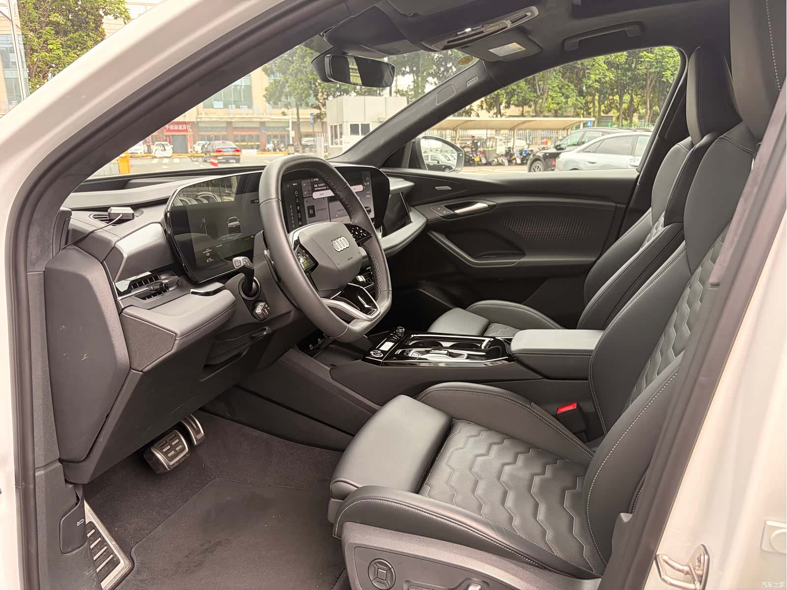 Audi e-tron, 2025 9