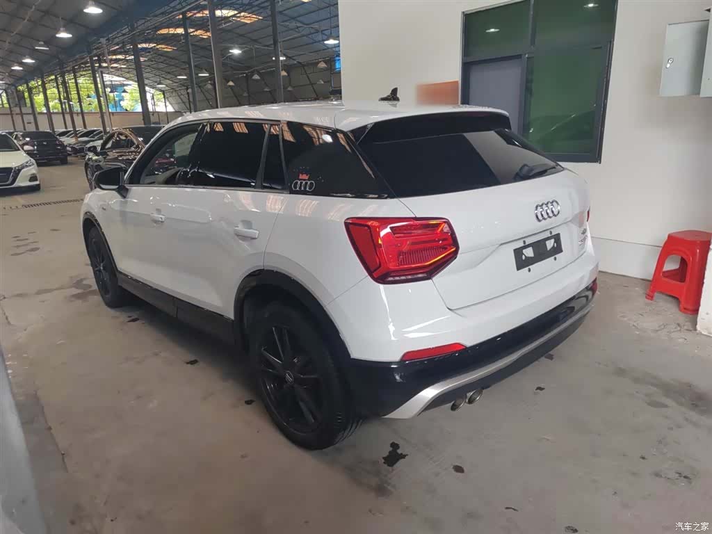 Audi Q2L, 2019 7