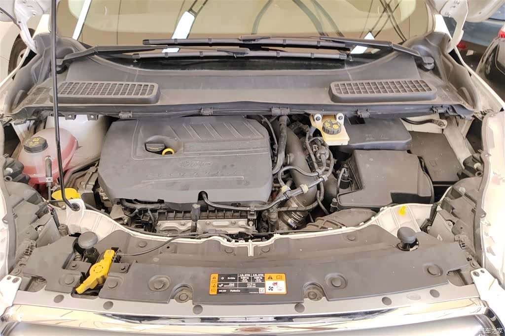 Ford Kuga, 2017 10