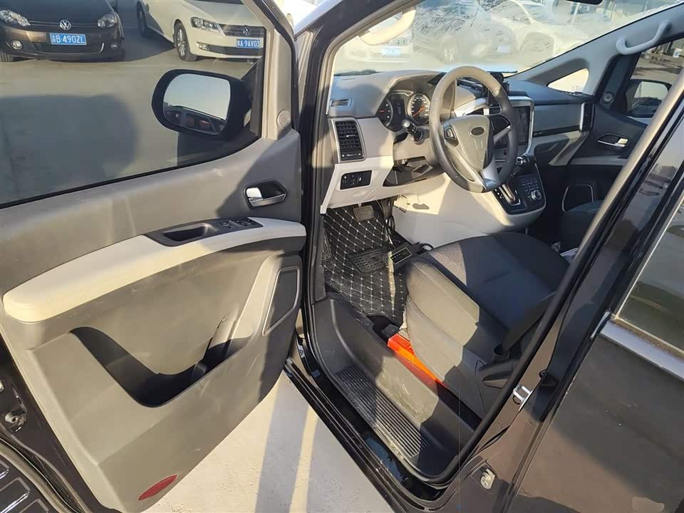 JAC Refine Ruifeng M4