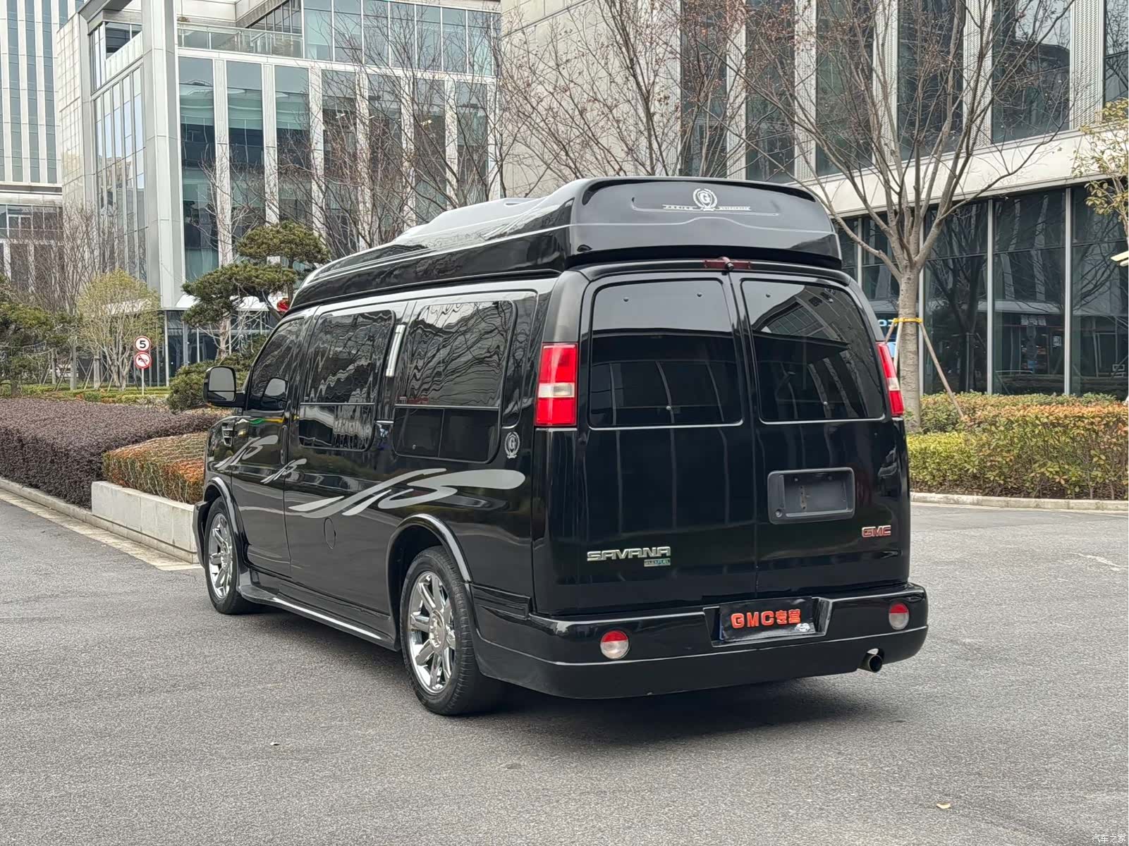 GMC SAVANA, 2011 все фото
