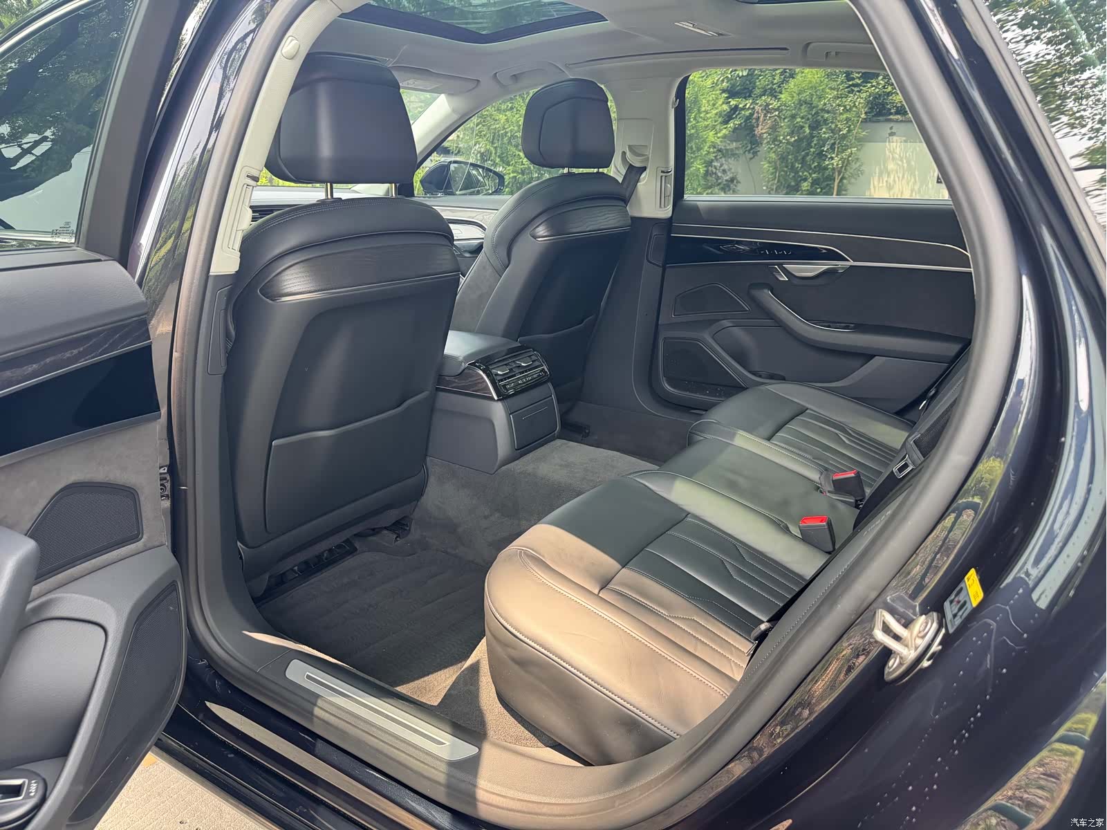 Audi A8L, 2021 9