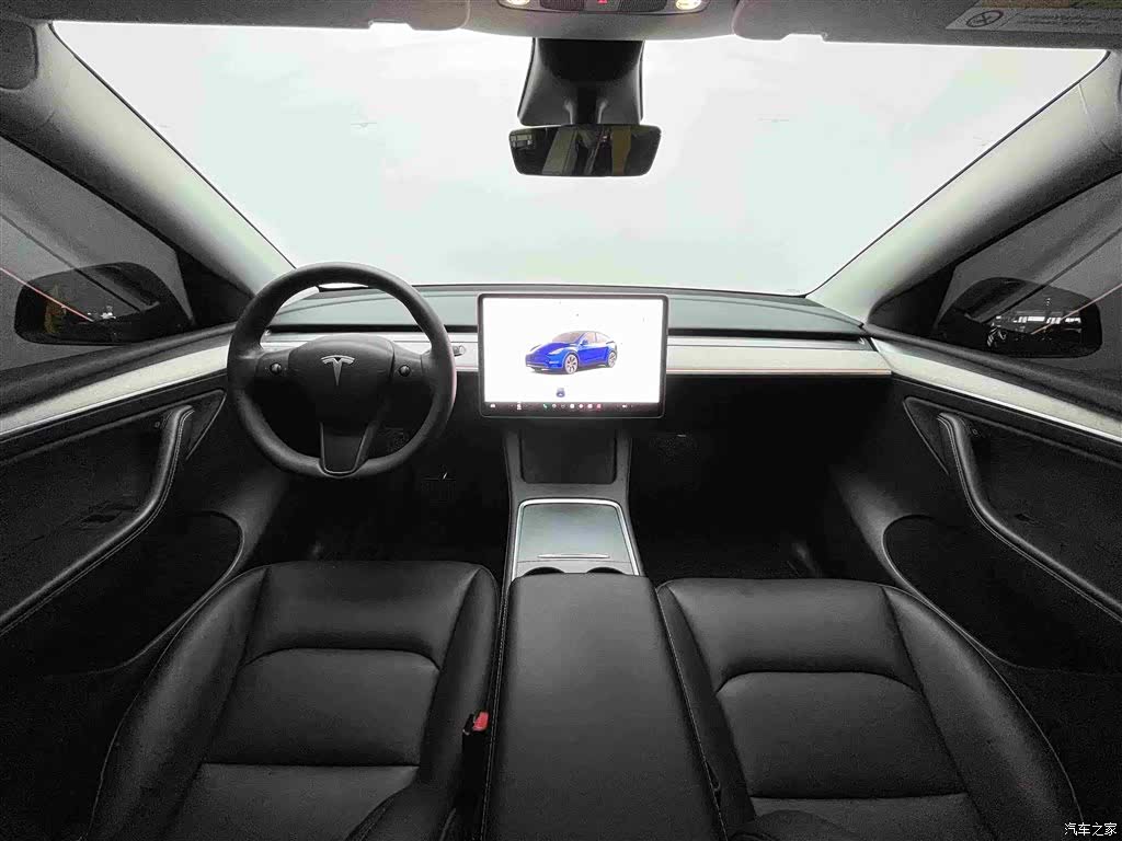 Tesla Model Y, 2024 7