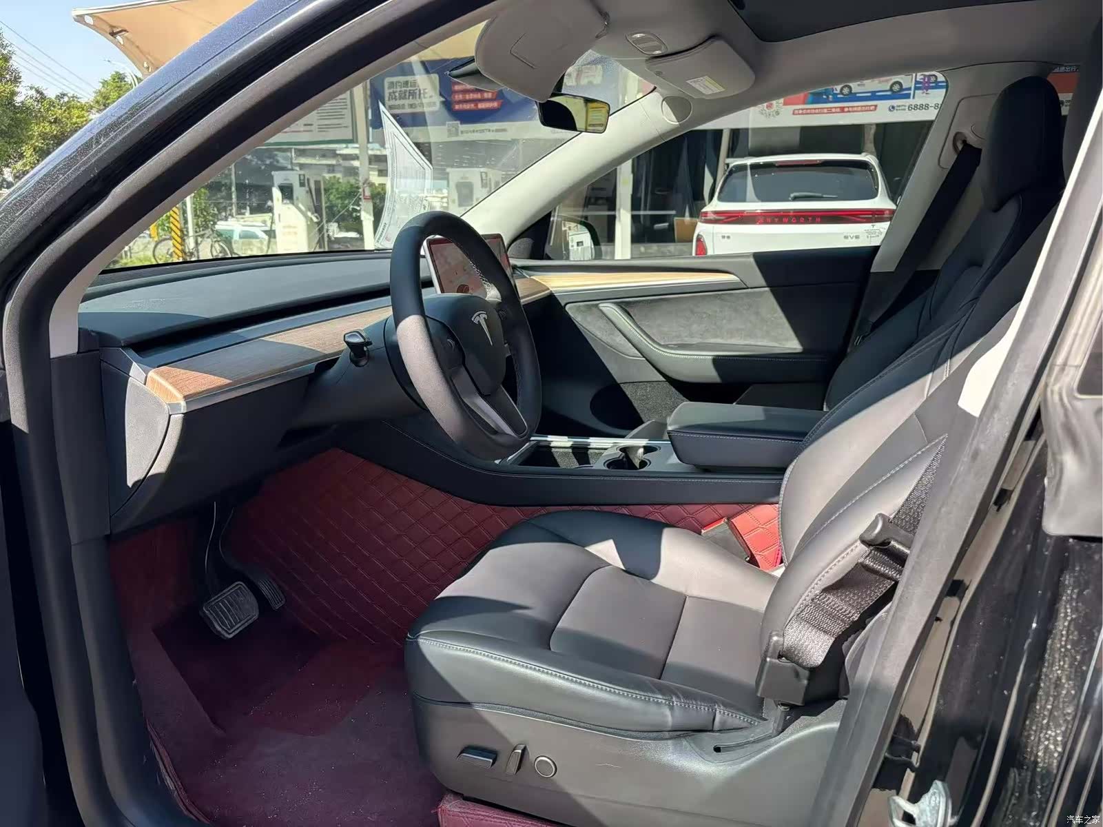 Tesla Model Y, 2021 8