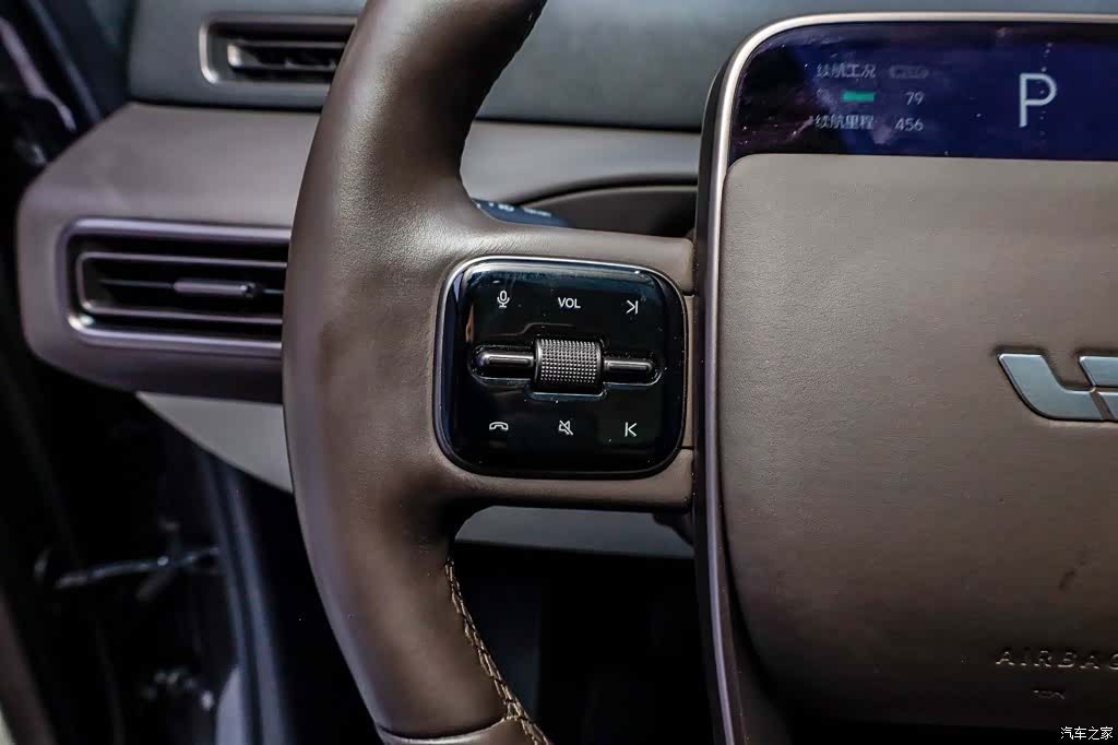 Li Auto MEGA, 2024 10
