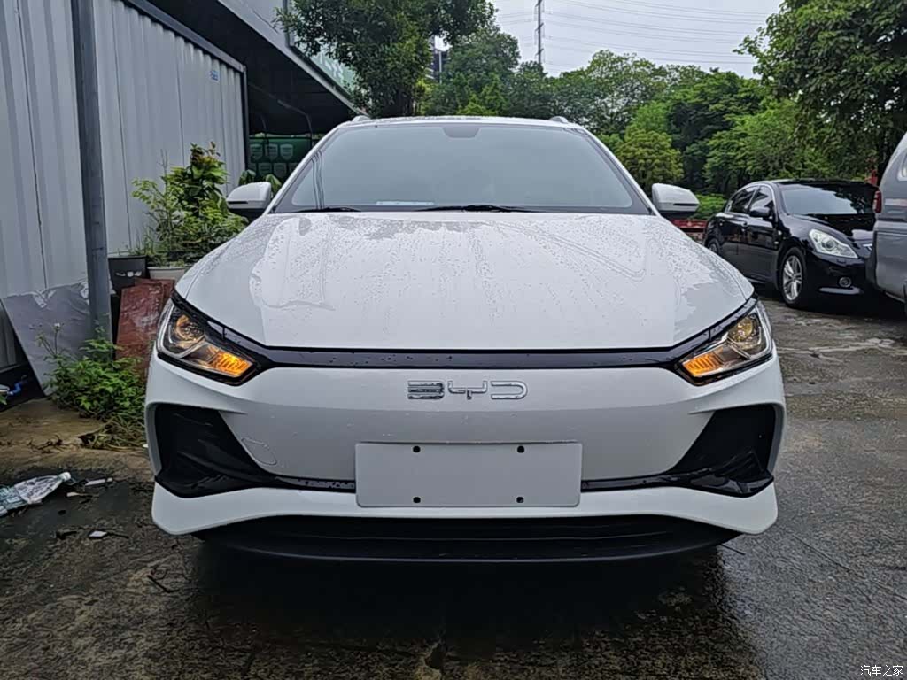 BYD E2, 2023 3