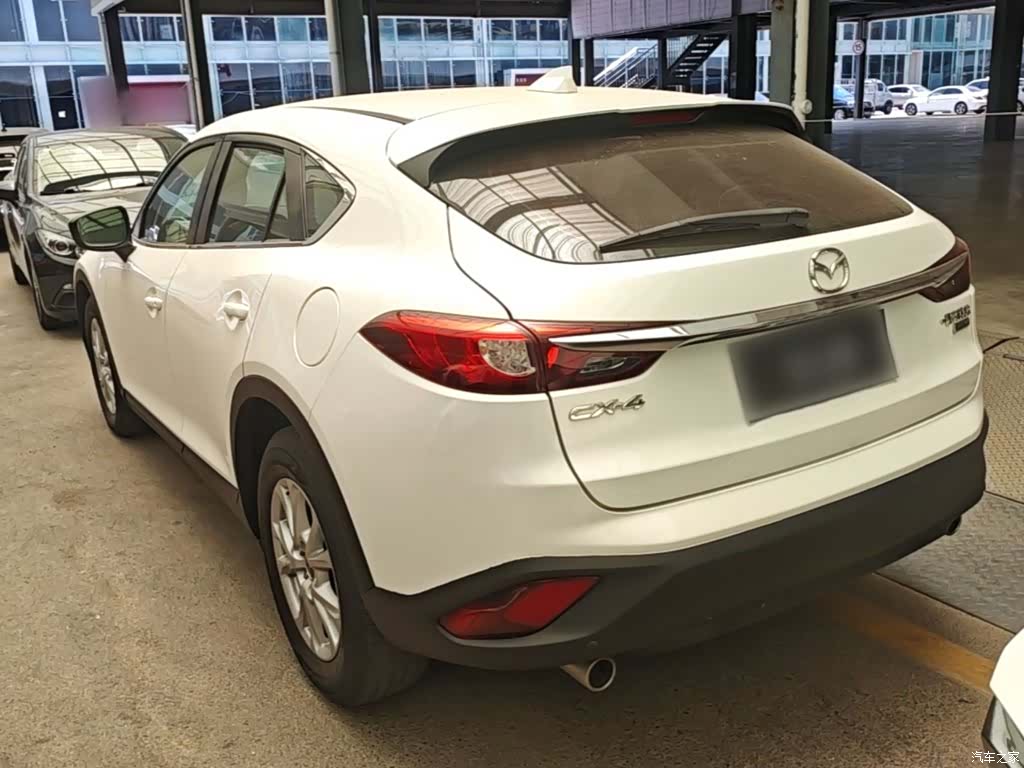 Mazda CX-4, 2017 все фото
