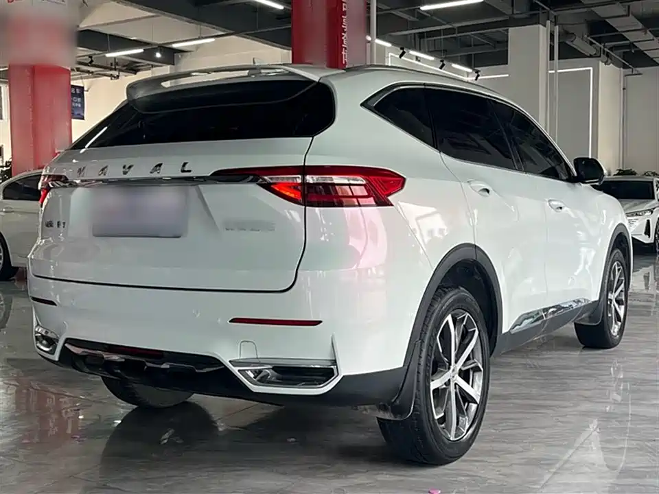 Haval F7