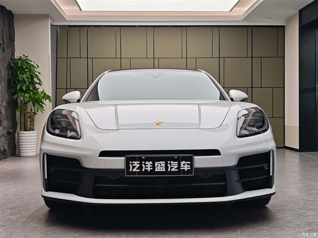 Porsche Panamera, 2026 2