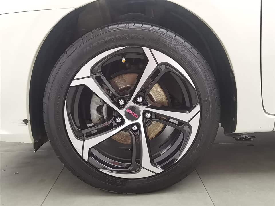 Nissan Xuan Yi Nissan Xuan Yi