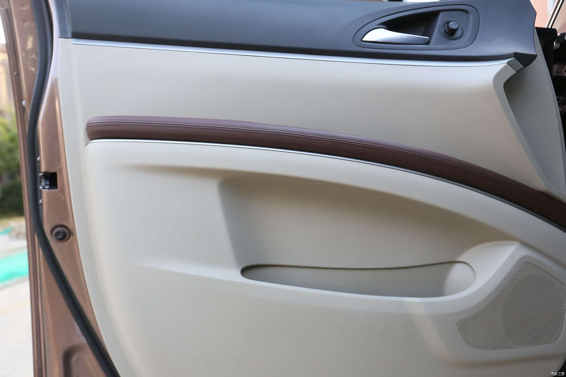 Buick GL8, 2019 11