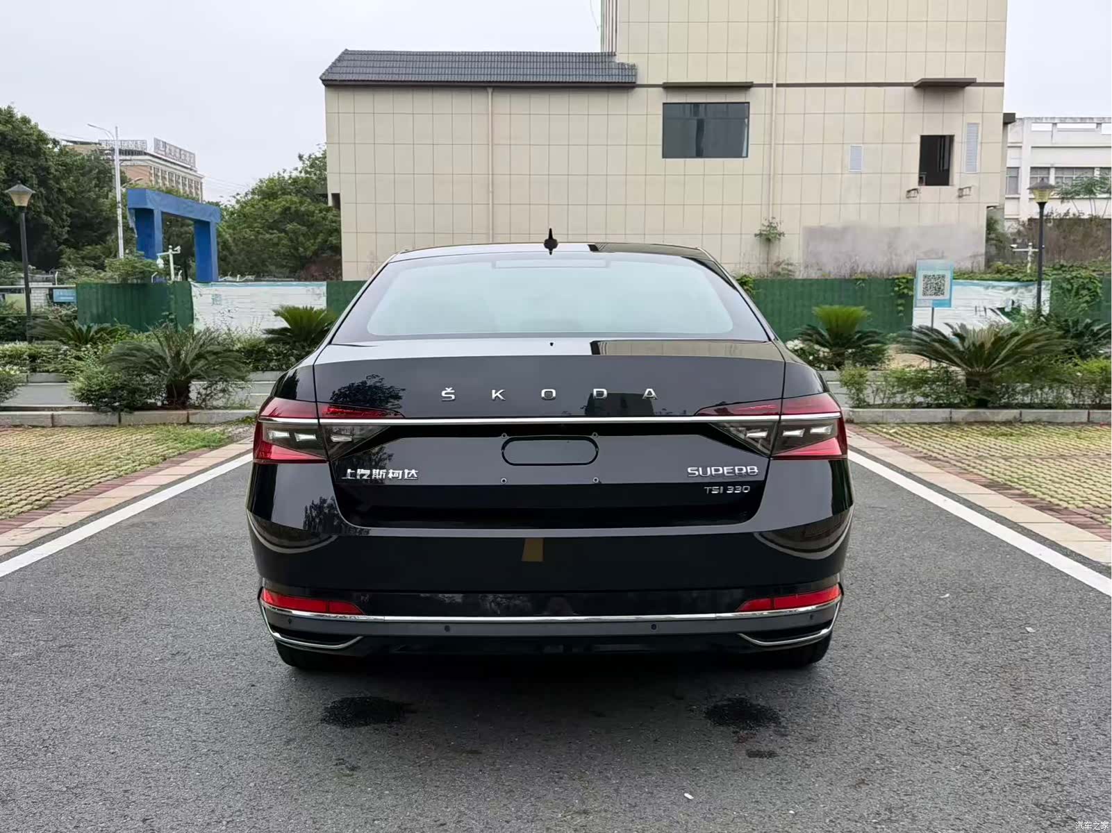 Skoda Superb, 2020 10