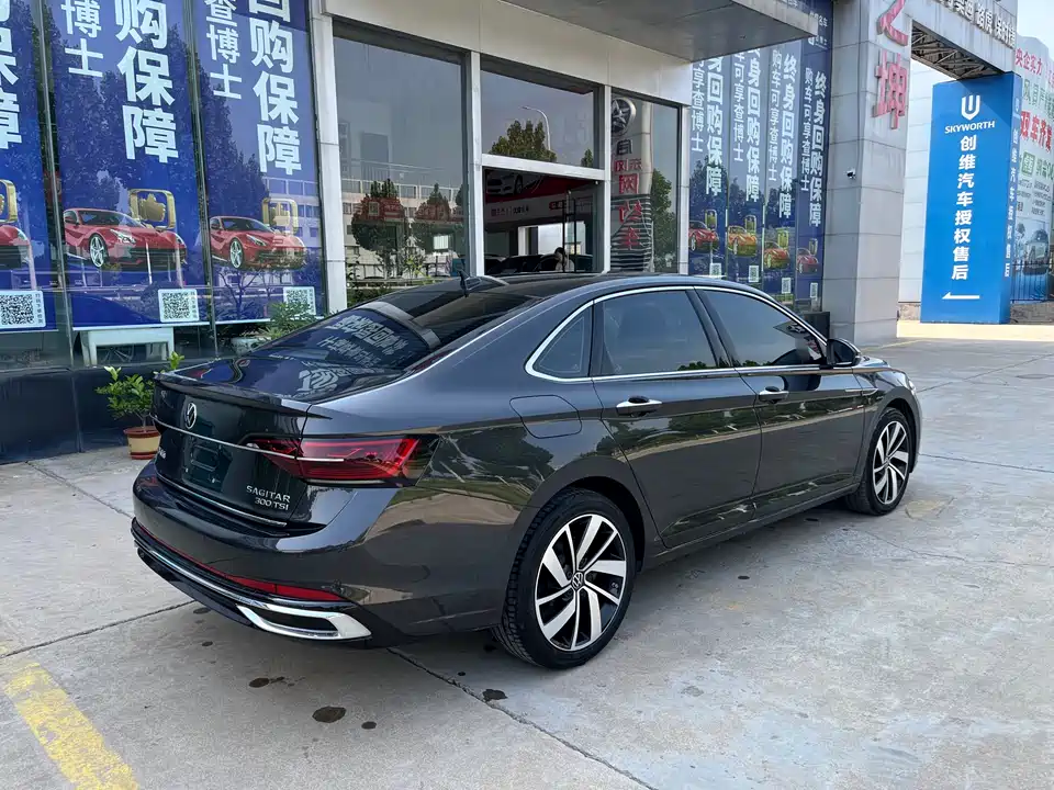 Volkswagen Sagitar