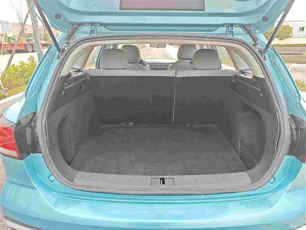 Roewe Ei5, 2022 9