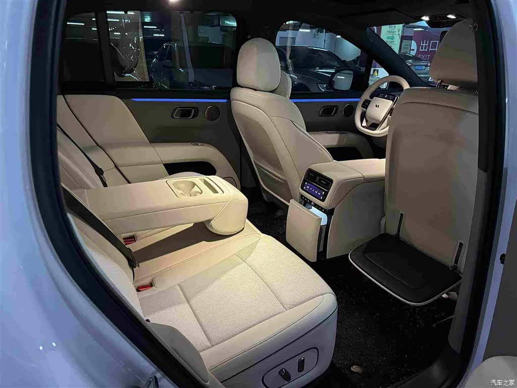 Li Auto i6, 2026 6