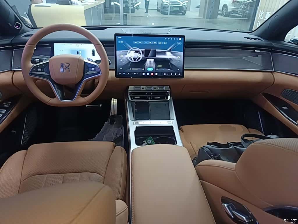 BYD Han, 2025 10