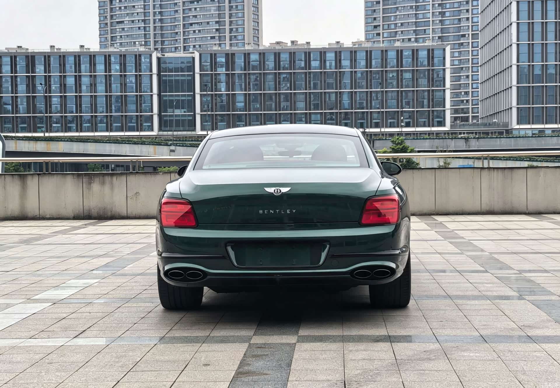 Bentley Flying Spur, 2022 все фото